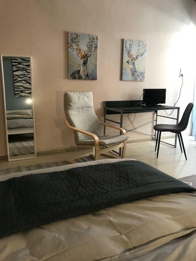 Kalamata City Center Studio Экстерьер фото